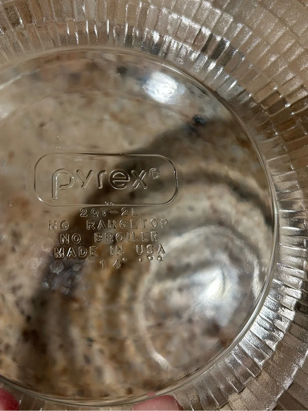 Pyrex Glass 2 Qt #024 Basketweave (Frosted) Covered Casserole w/Pyrex Lid G24C.